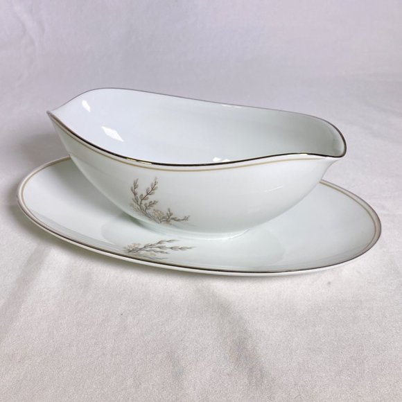 Noritake Porcelain Gravy Boat with Attached Underplate Candice Pattern Japan - Picture 4 of 11